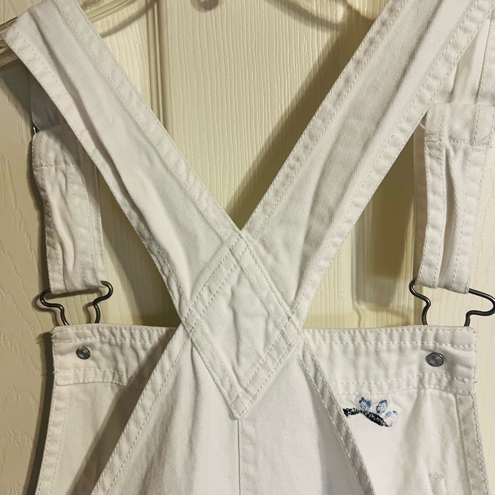 Agapo White Overalls with Embroidered Accents - Picture 3 of 9
